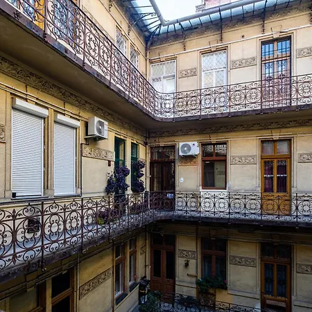 Alma - Sunny Three Bedroom Apartman *