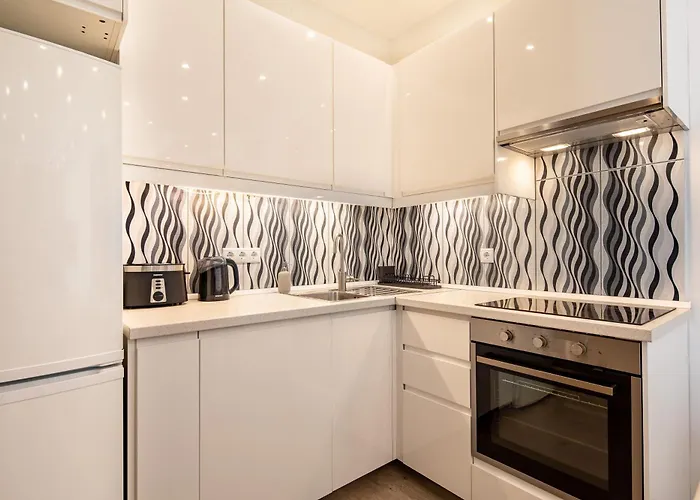 Alma - Sunny Three Bedroom