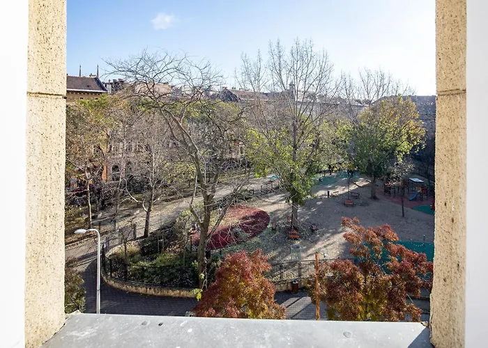 Alma - Sunny Three Bedroom
