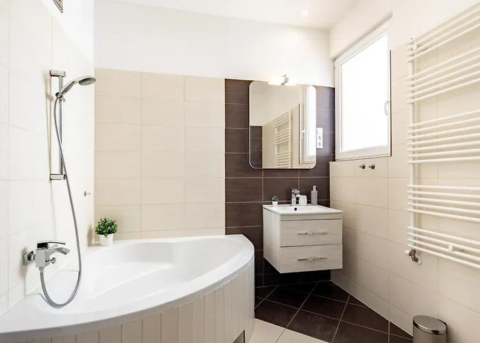 Apartament Alma - Sunny Three Bedroom Budapeszt